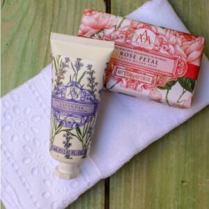 Kit SPA Crema Mano + Toalla + Jabón